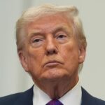 特朗普证实美军将向中东地区派出第二艘航母