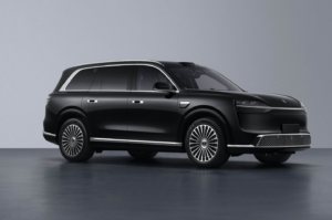 鸿蒙智行新款问界 M9 工信部申报：换装非隐藏式门把手，可选大饼轮毂