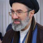 穆杰塔巴号召伊朗民众植树缅怀冲突死难者